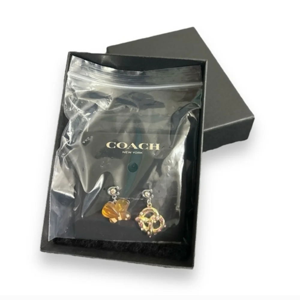 COACH Mismatch Earrings Bumblebee & Pretzel - Picture 4 of 6